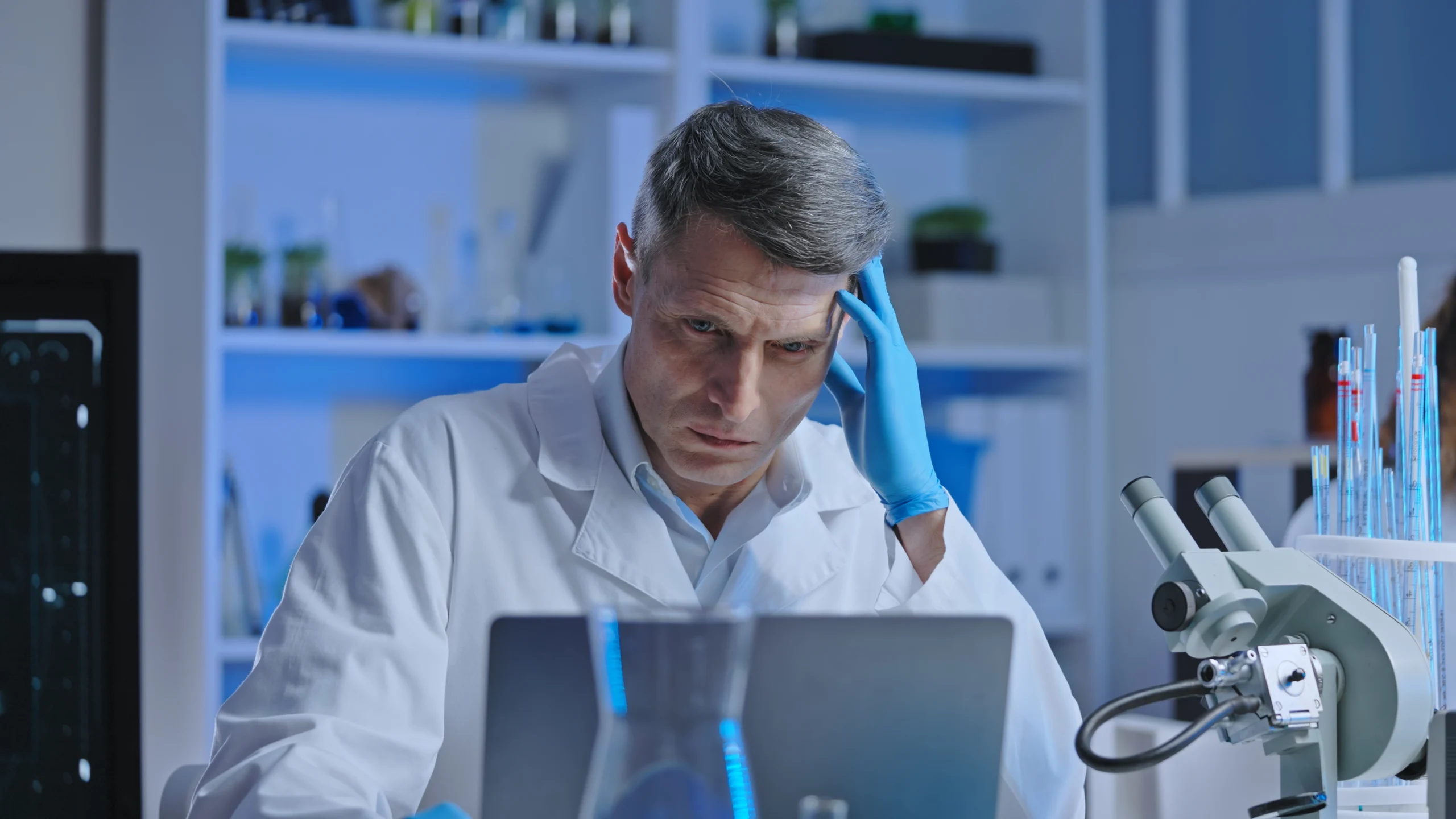 Scientist choosing bioanalysis ELN